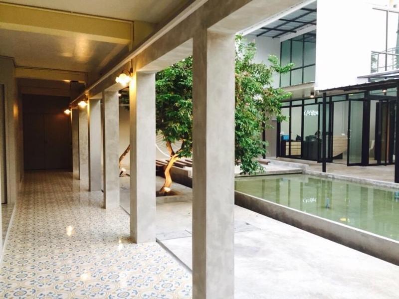 Hotel October Phuket Eksteriør bilde