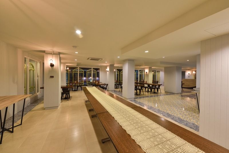 Hotel October Phuket Eksteriør bilde
