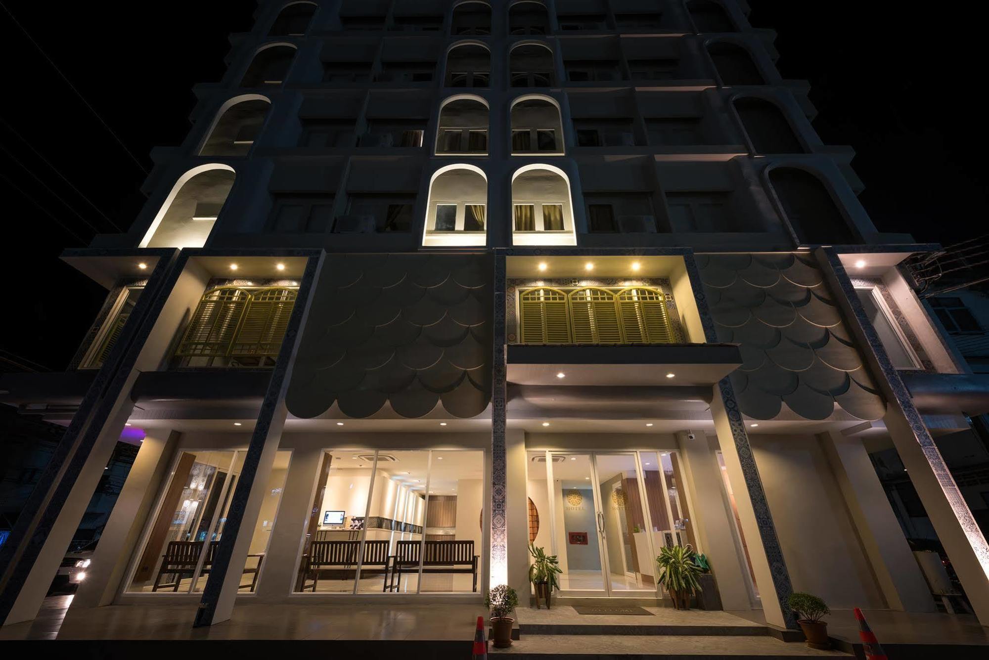 Hotel October Phuket Eksteriør bilde
